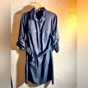Women’s denim dress NWOT 14W Shagrano, excellent denim look w/ snap front, plus
